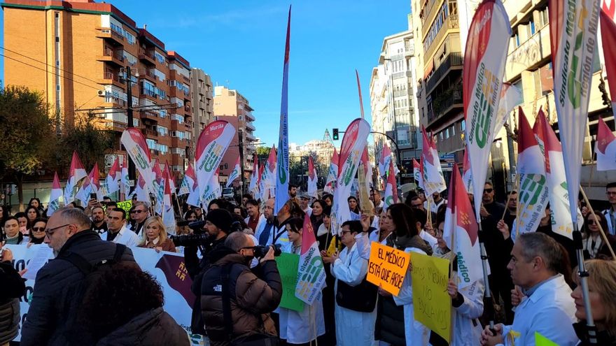 Los médicos se manifiestan el miércoles en la ciudad de León para reclamar un estatuto propio