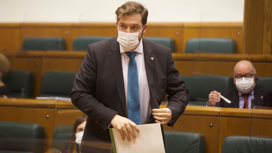 El exlíder de Cs Euskadi y parlamentario Luis Gordillo pasa a filas del PP