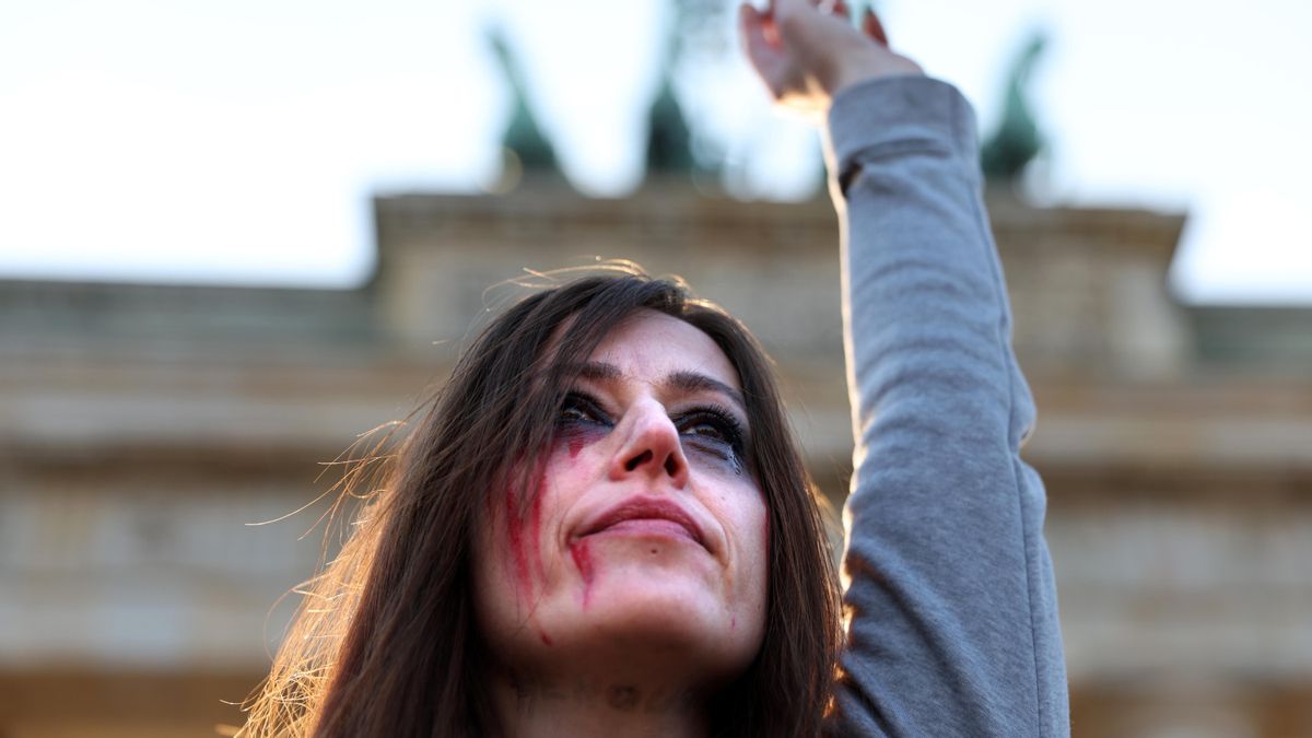 Collien Fernandes, la actriz que denunció a su exmarido por difundir imágenes sexuales falsas y podría cambiar la ley alemana