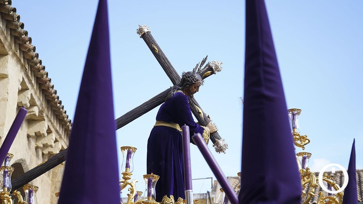 Salida procesional de la Hermandad del Calvario, en imágenes