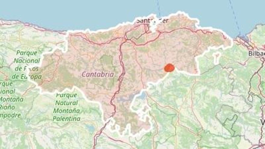 Mapa de Cantabria, con un punto rojo en el tramo cerrado del puerto de Lunada