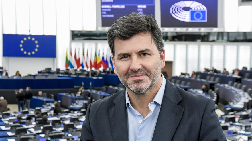 Nicolás González Casares (PSOE): "Nadie en el partido quiere la instalación de una macrocelulosa en el corazón de Galicia"