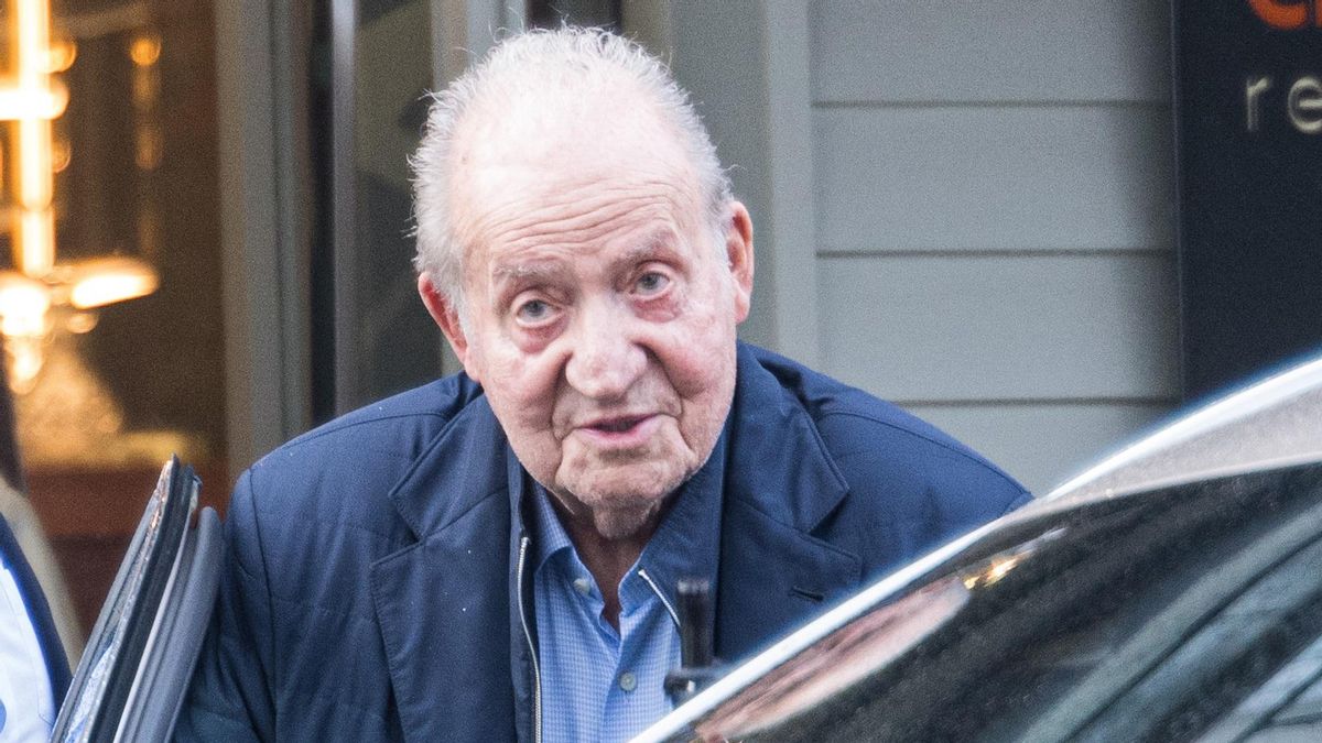 Archivo - El Rey emérito Juan Carlos I durante una de sus visitas a Sanxenxo