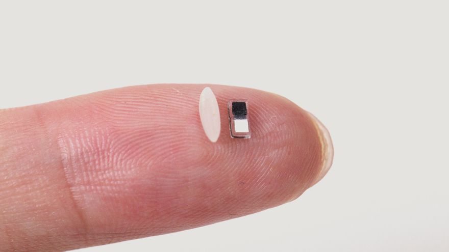 Presentan el marcapasos más pequeño del mundo: diminuto como un grano de arroz y se disuelve al dejar de funcionar
