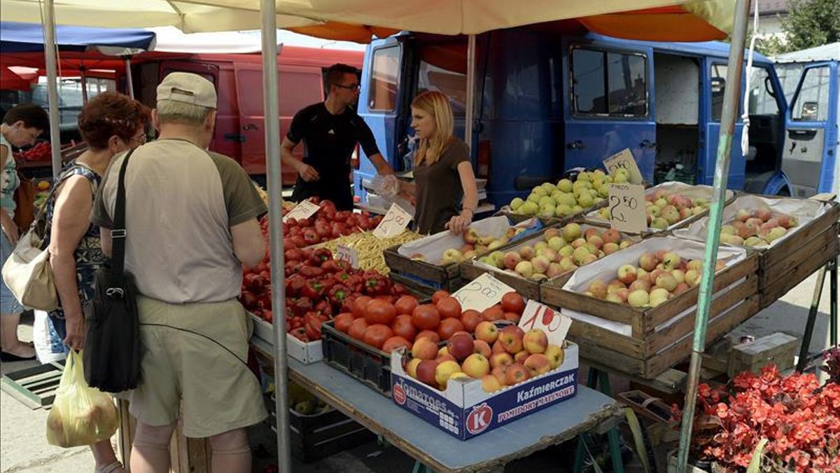 Bruselas anuncia una ayuda de 125 millones para la retirada de verduras y frutas
