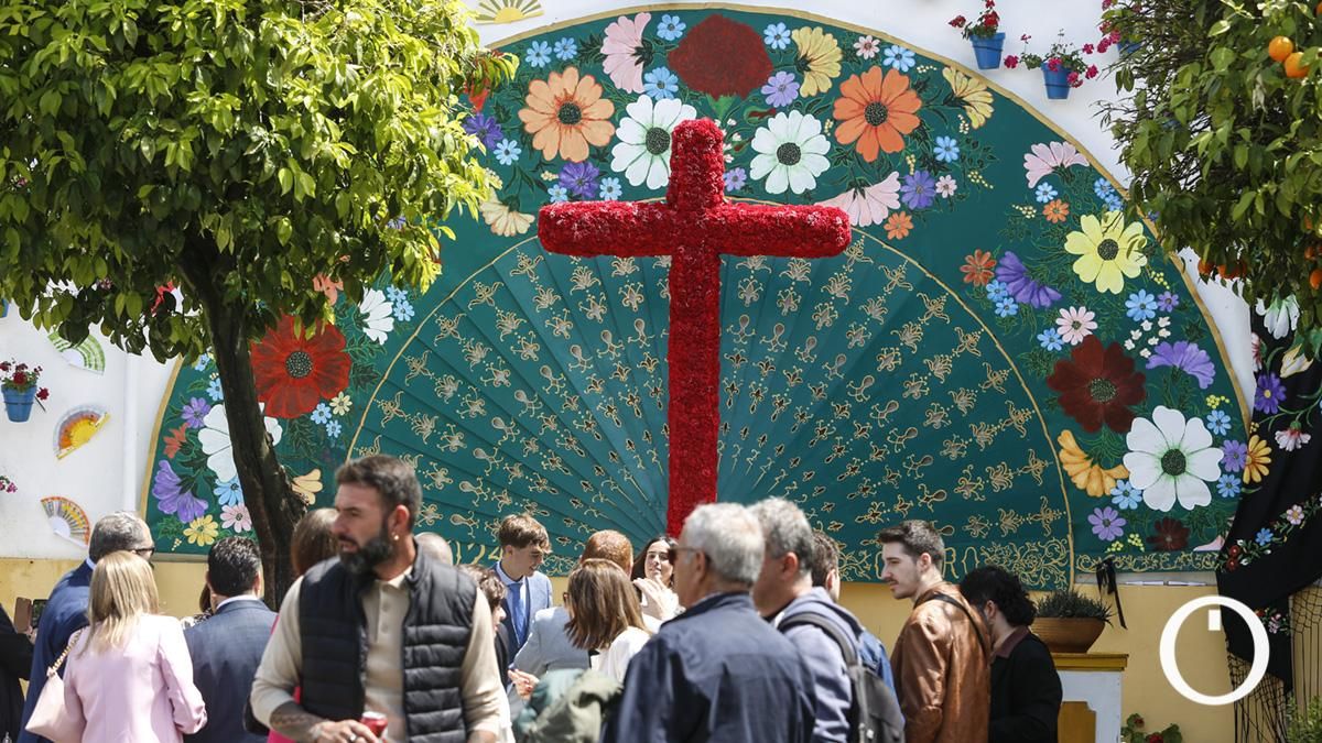 Cruz de mayo de la Asociación Vecinal Cañero Nuevo en Cañero
