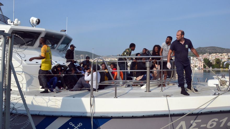 Una ONG acusa a Grecia de devolver en caliente a un grupo de migrantes en el Egeo
