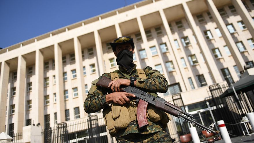 Los países vecinos de Siria toman posiciones tras la caída de Al Asad