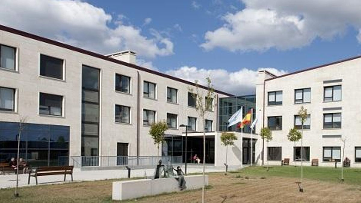 La Xunta confirma un brote de sarna con más de veinte afectados en la residencia de DomusVi de Monforte de Lemos (Lugo)