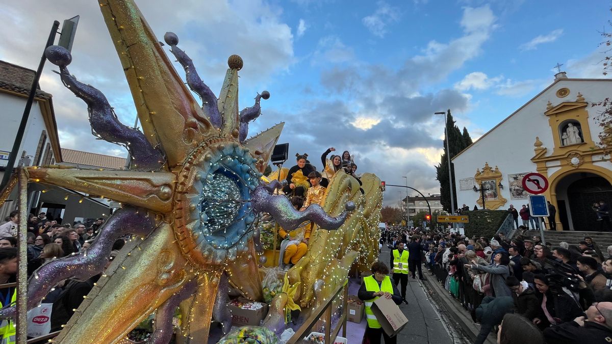 DIRECTO | Los Reyes Magos ya desfilan por Córdoba