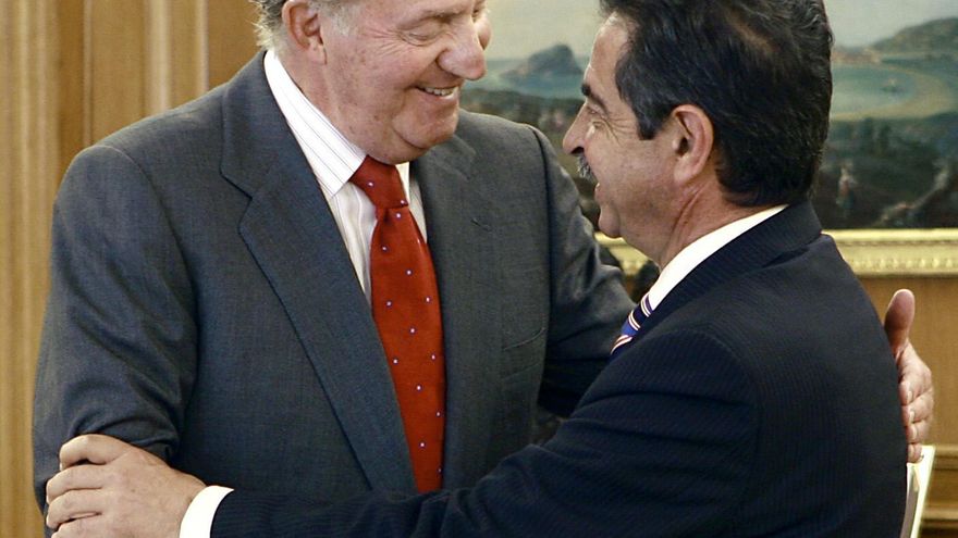 La conciliación entre el rey emérito y Revilla se celebrará este viernes en Santander