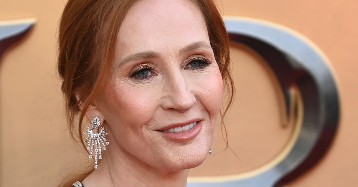 J.K. Rowling dice que Emma Watson es una “ignorante” por su desacuerdo sobre las personas trans