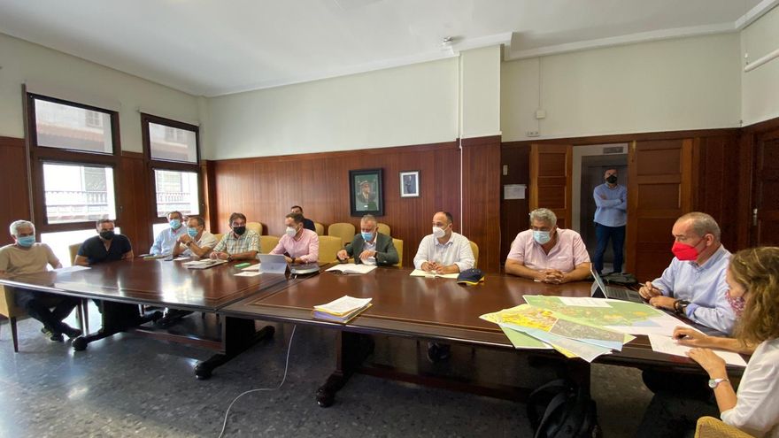 El Cabildo trabaja ya con los ayuntamientos y el Gobierno de Canarias para agilizar la ordenación territorial tras la erupción