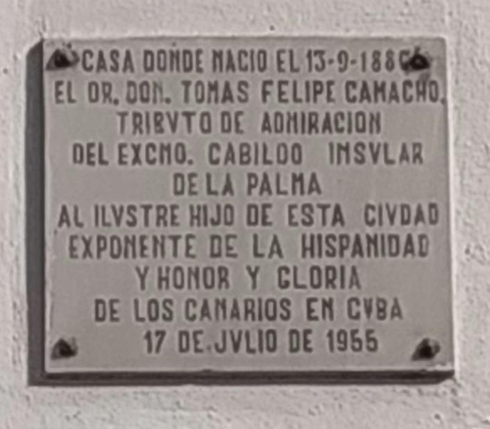 Placa en la casa donde nació Felipe Camacho en Santa Cruz de La Palma.