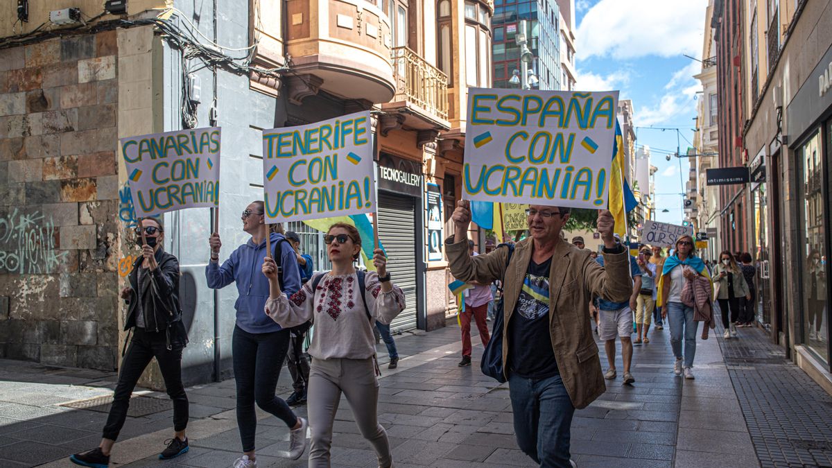 Manifestación por Ucrania en Santa Cruz de Tenerife.