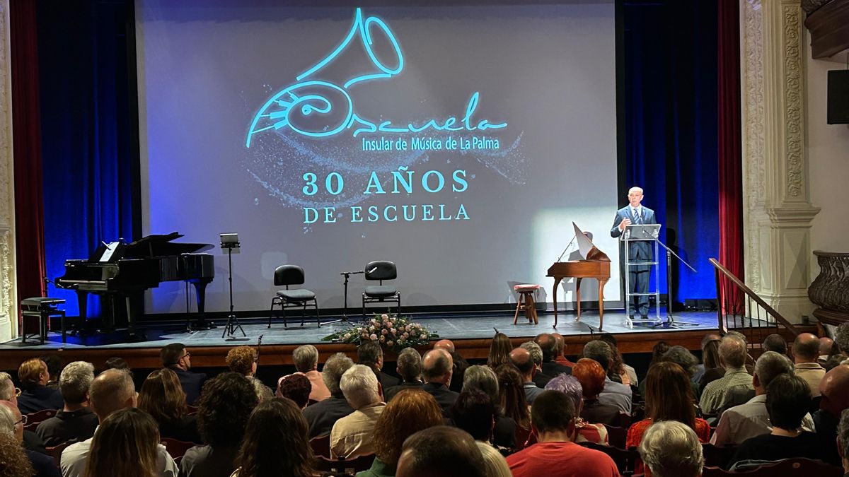 Juan Ramón, vicepresidente del Cabildo de La Palma, en el acto de celebración del aniversario de la Escuela Insular de Música.