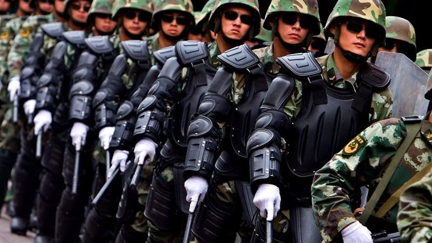 Tropas chinas parten hacia Yibuti para abrir su primera base en el exterior