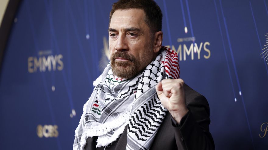 Javier Bardem acude a los Emmy con una kufiya palestina: "Tenemos que llamar al bloqueo diplomático con Israel"