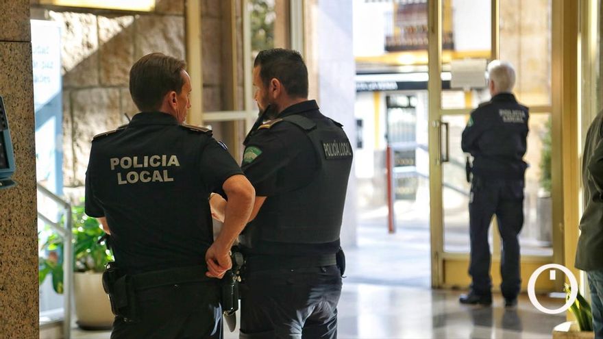 Critican que el gobierno local convierta en un "búnker" el Ayuntamiento el día del Debate sobre el Estado de la Ciudad