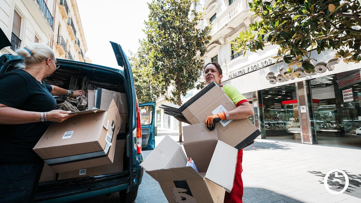 Trabajadores cuentan cómo es enfrentarse al sol y al calor extremo cada día