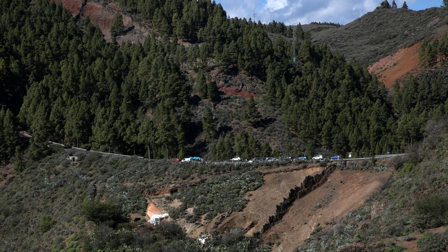 Visitantes en Caldera de Los Marteles, Valsequillo