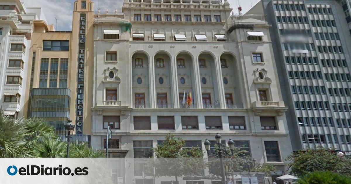 València deniega al Ateneo la licencia ambiental para el local de ocio de su azotea “por incompatibilidad urbanística”