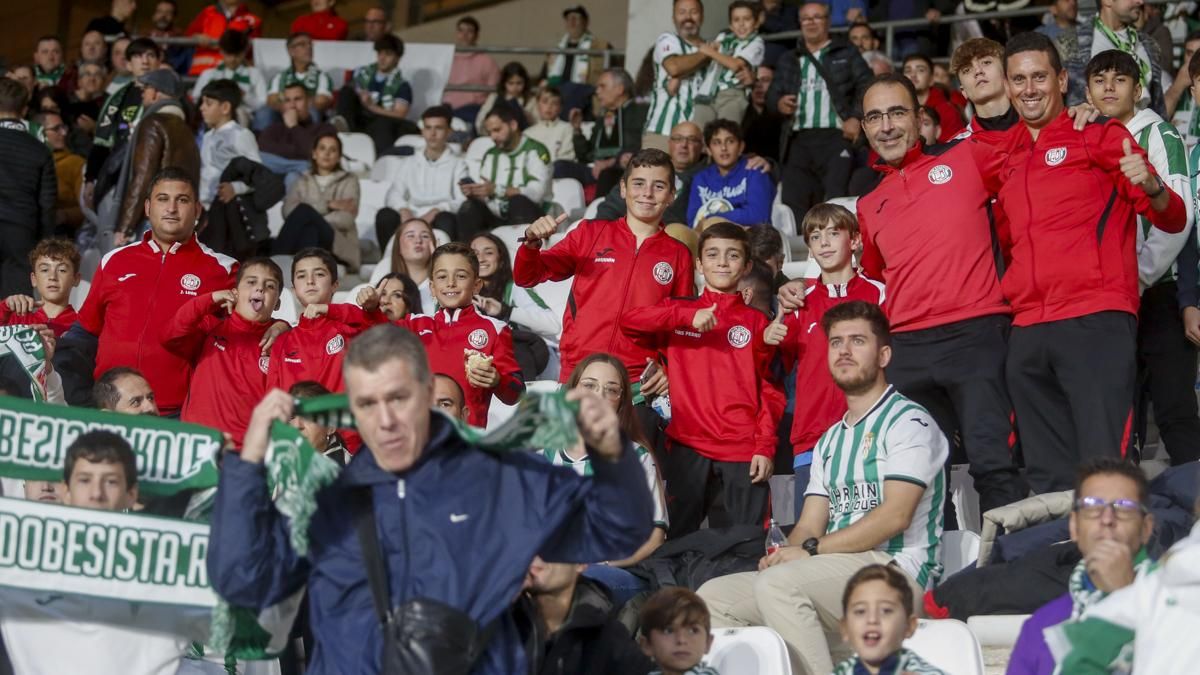 Grada Blanquiverde del Córdoba CF - RC Deportivo