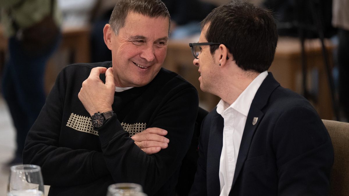 Pello Otxandiano, este martes con Arnaldo Otegi