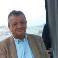 Carlos Arenas Posadas