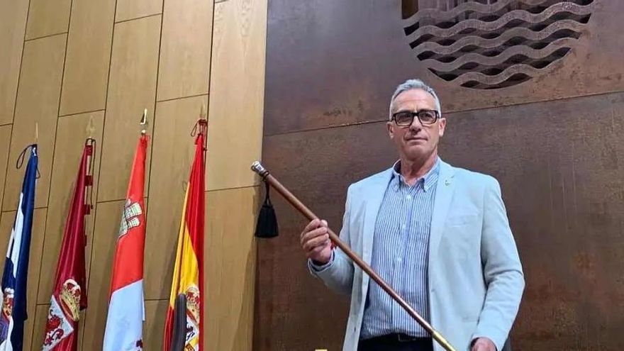 Vicente Álvarez recupera para UPL la Alcaldía de Villaquilambre en el relevo pactado con el PSOE