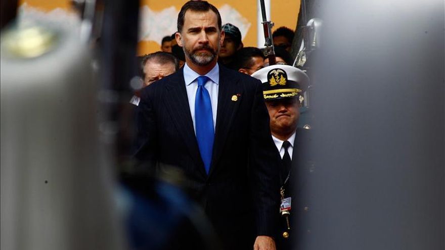 El Príncipe Felipe regresa a España tras asistir a la investidura de Correa