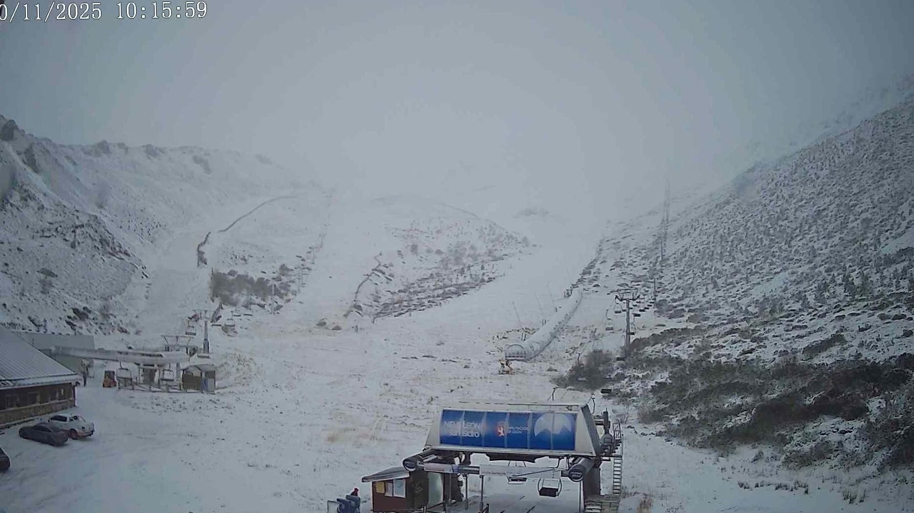 Instalaciones de la estación de esquí de San Isidro en Cebolledo.