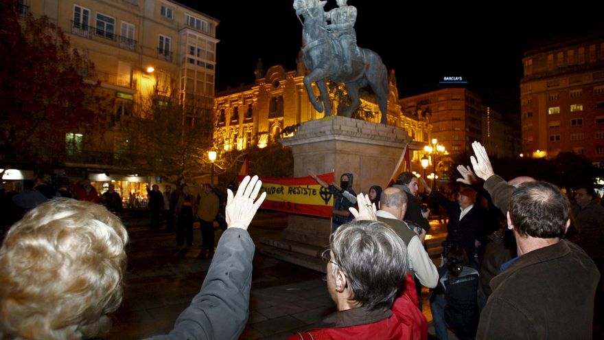 El PP cambia en el Senado la ley sobre asociaciones franquistas para ilegalizar las de ETA