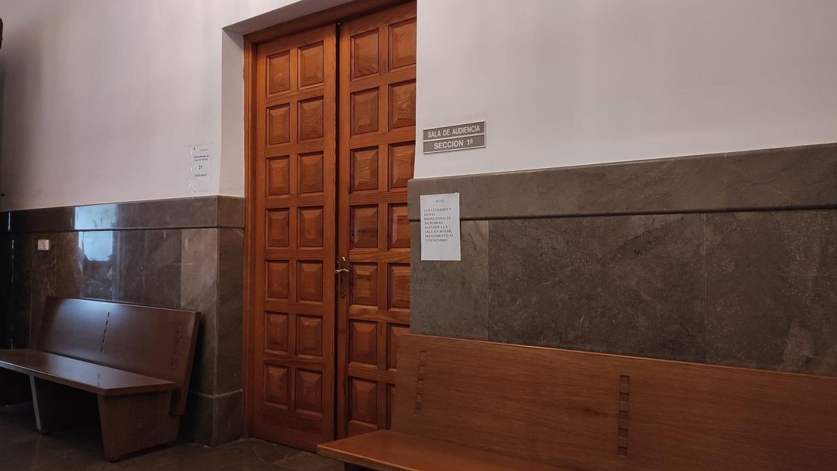 Archivo - Sección Primera de la Audiencia de Granada (Foto de archivo).
