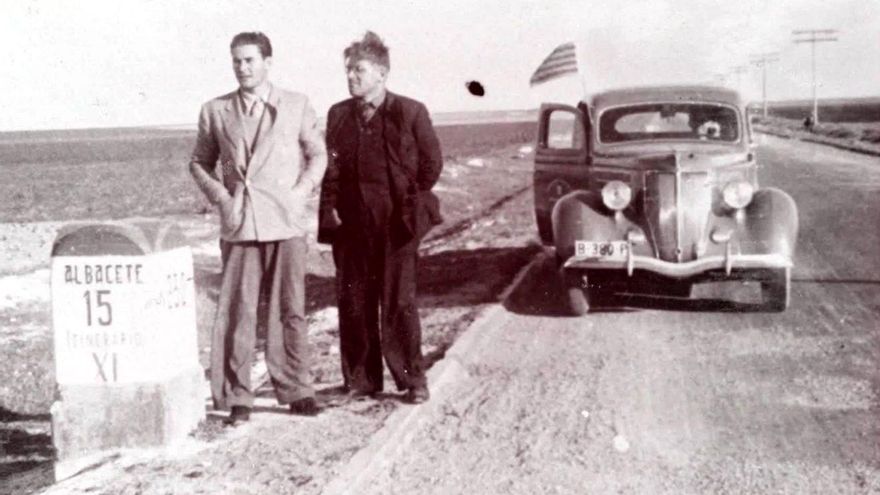 La visita de Errol Flynn a Albacete durante la guerra civil que inspiró la creación de un estudio de animación