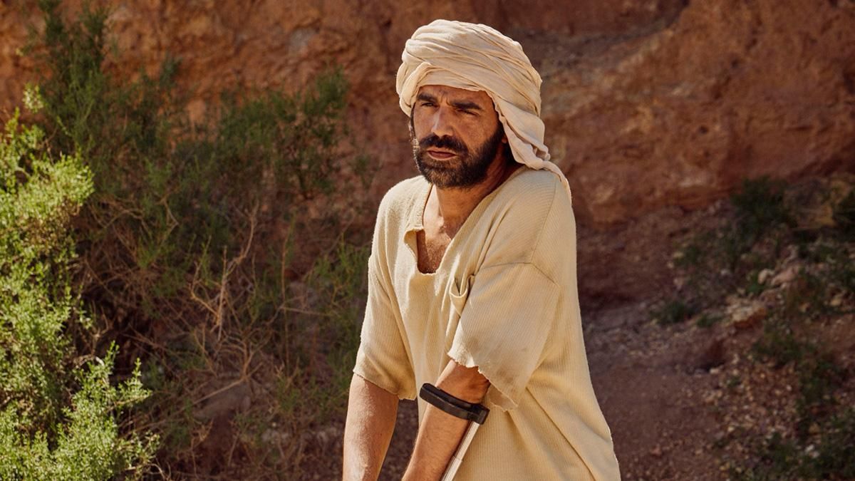 Imagen capitular de 'Todo lo necesario'