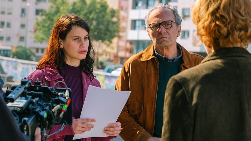 Netflix desvela el reparto completo de 'La chica de nieve', con José Coronado como fichaje estrella