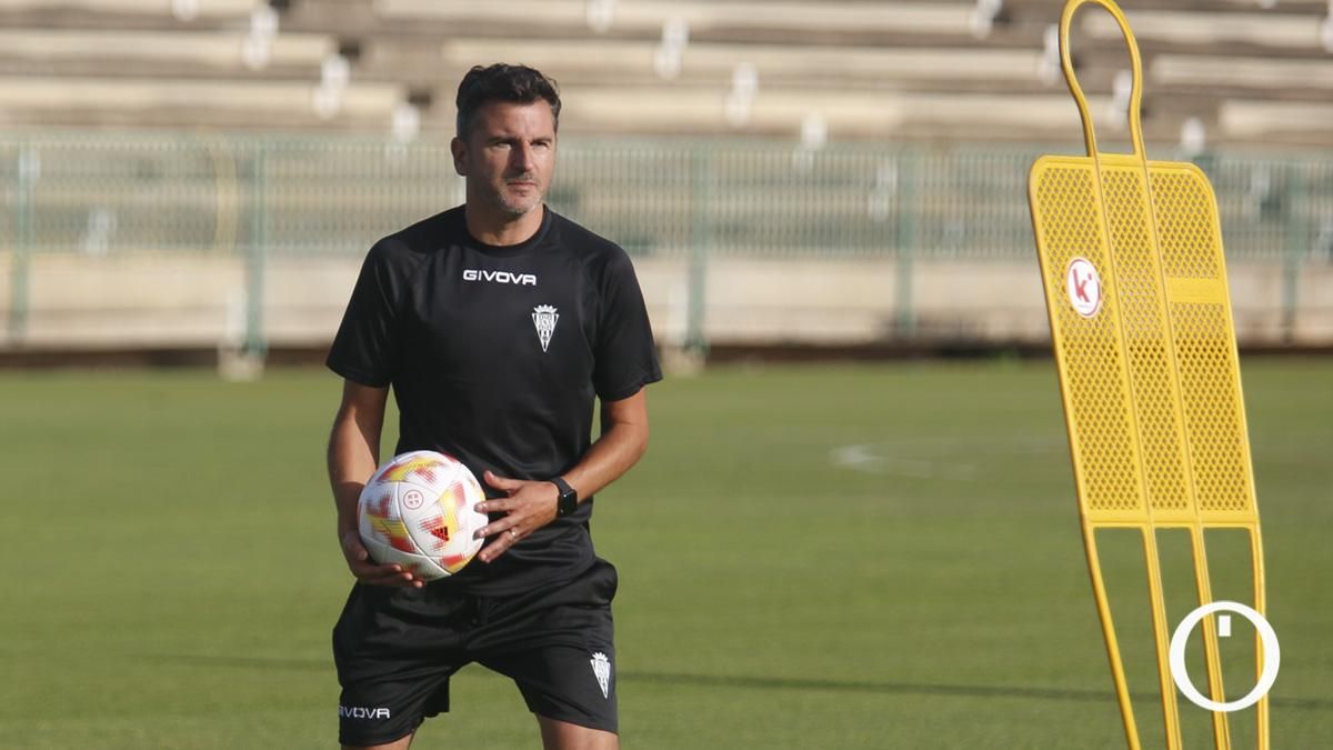 Primer entrenamiento del Córdoba CF tras las vacaciones