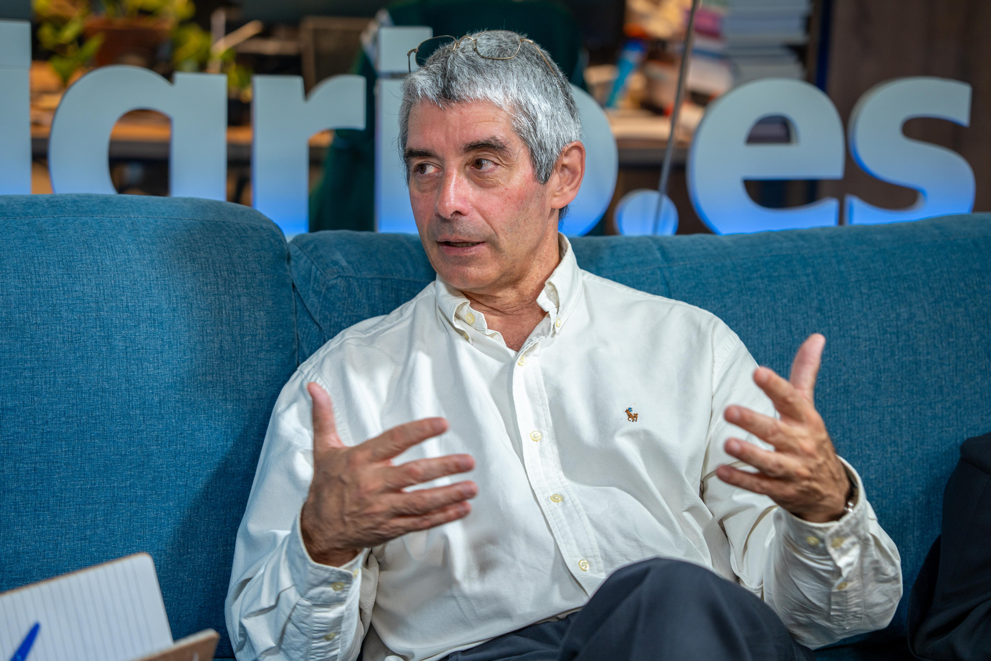 Ángel Gómez de Ágreda, en un momento de la entrevista.