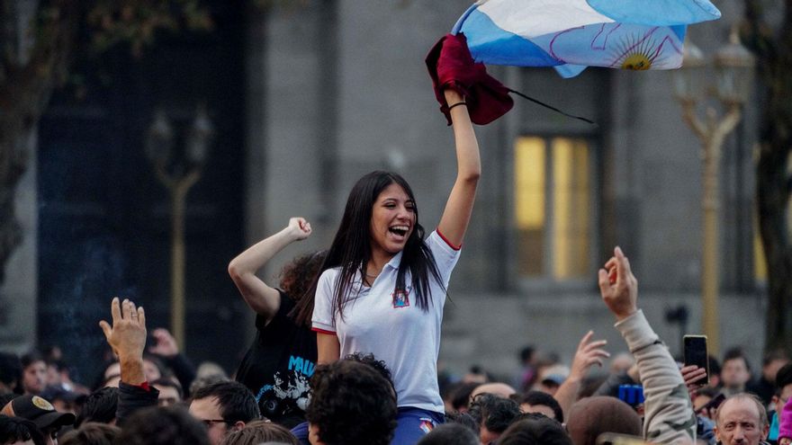 Adiós al Indio Solari en Plaza de Mayo con el pogo más grande del mundo e incidentes con la policía