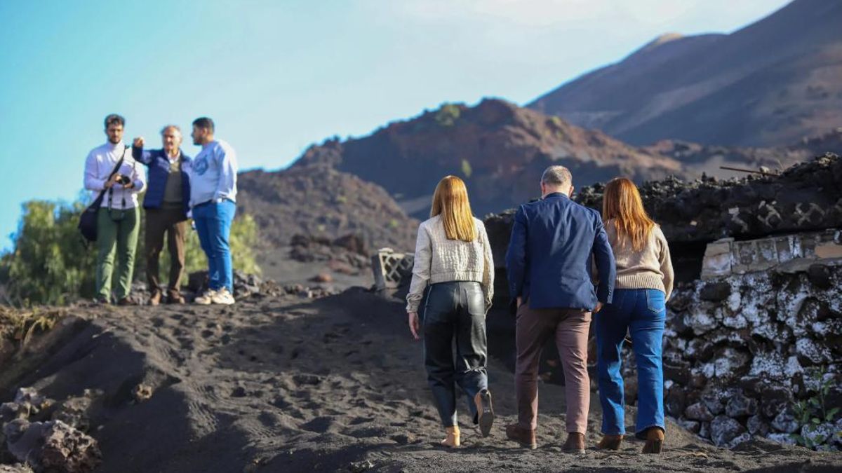 Transparencia sí, pero no mucha: claves de los 340 millones en ayudas opacas para los afectados por el volcán de La Palma
