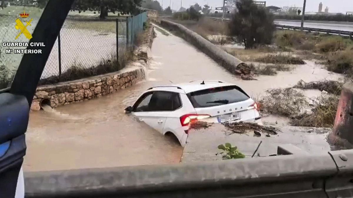 Rescat d'una persona per part de la Guàrdia Civil.