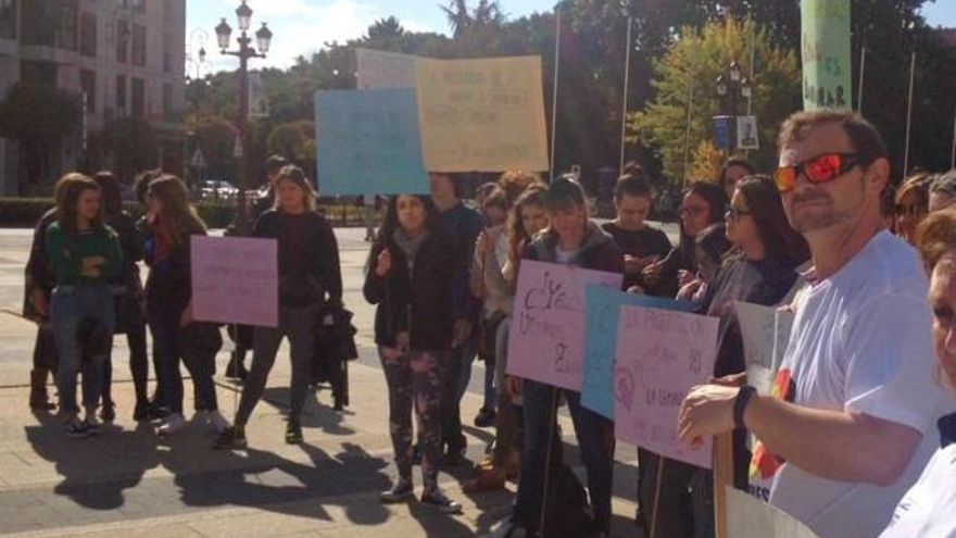 Rueda de hombres por la igualdad en León.