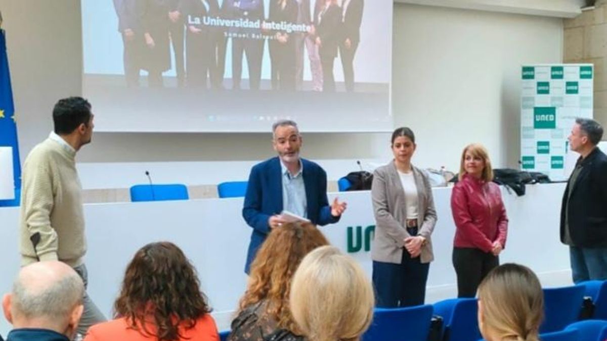 Imagen de la presentación de la candidatura de Samuel Baixauli al rectorado de la UMU.