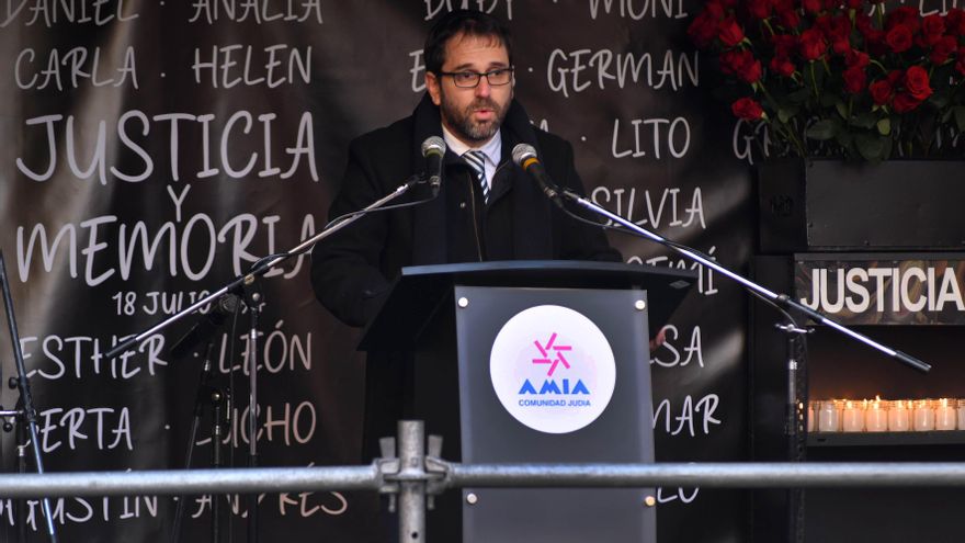 "La herida se profundiza cada día sin justicia", dijo el titular de la AMIA a 29 años del atentado