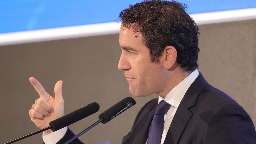 El secretario general del Partido Popular, Teodoro García Egea, interviene en el desayuno Fórum Europa, organizado por Nueva Economía Fórum, en el Hotel Mandarin Oriental Ritz, a 7 de octubre de 2021, en Madrid (España).