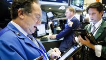 Al término de las operaciones en la Bolsa de Nueva York, el Dow Jones de Industriales subió un 0,57 % o 150,66 puntos, hasta los 26.496,67, mientras que el selectivo S&P 500 avanzó un 0,64 % o 18,73 enteros, hasta los 2.938,13.