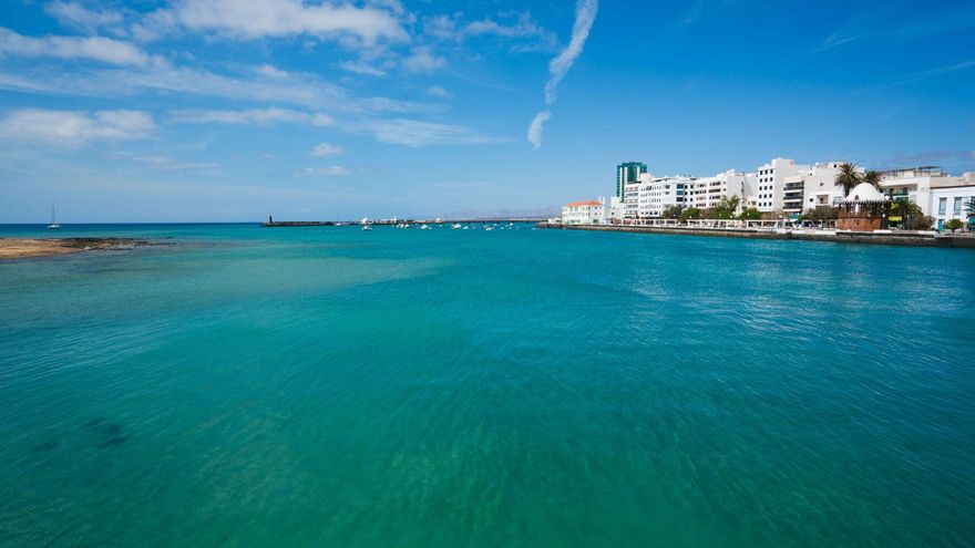 La isla que cuenta con un paseo marítimo de más de 26 kilómetros uniendo playas y núcleos urbanos frente al Atlántico