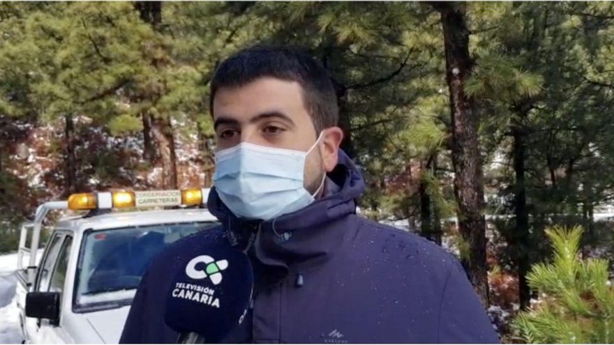 Borja Perdomo este sábado en la carretera de acceso a la cumbre.
