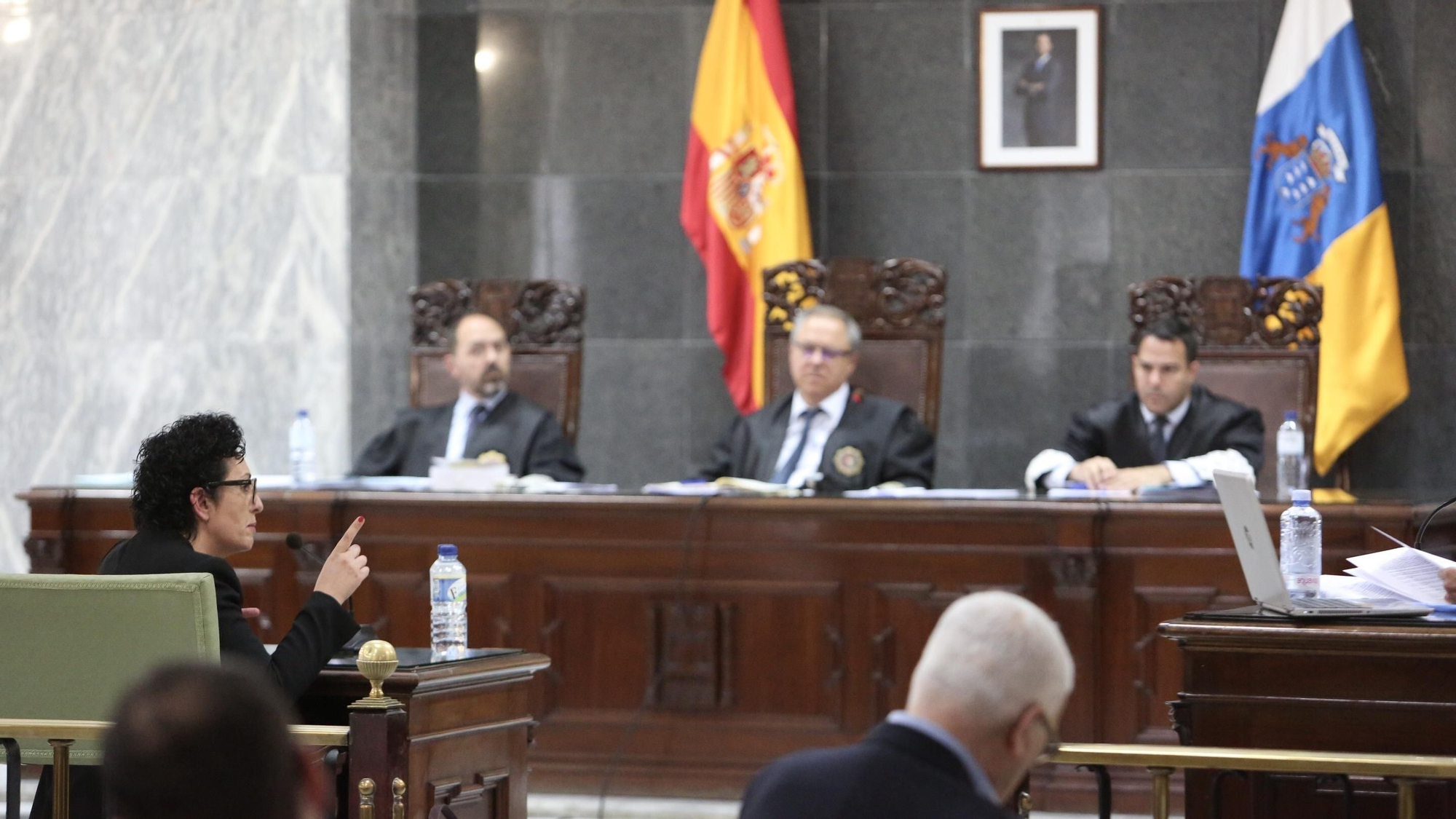 La fiscala Evangelina Ríos declara en el juicio contra Salvador Alba. (Alejandro Ramos).